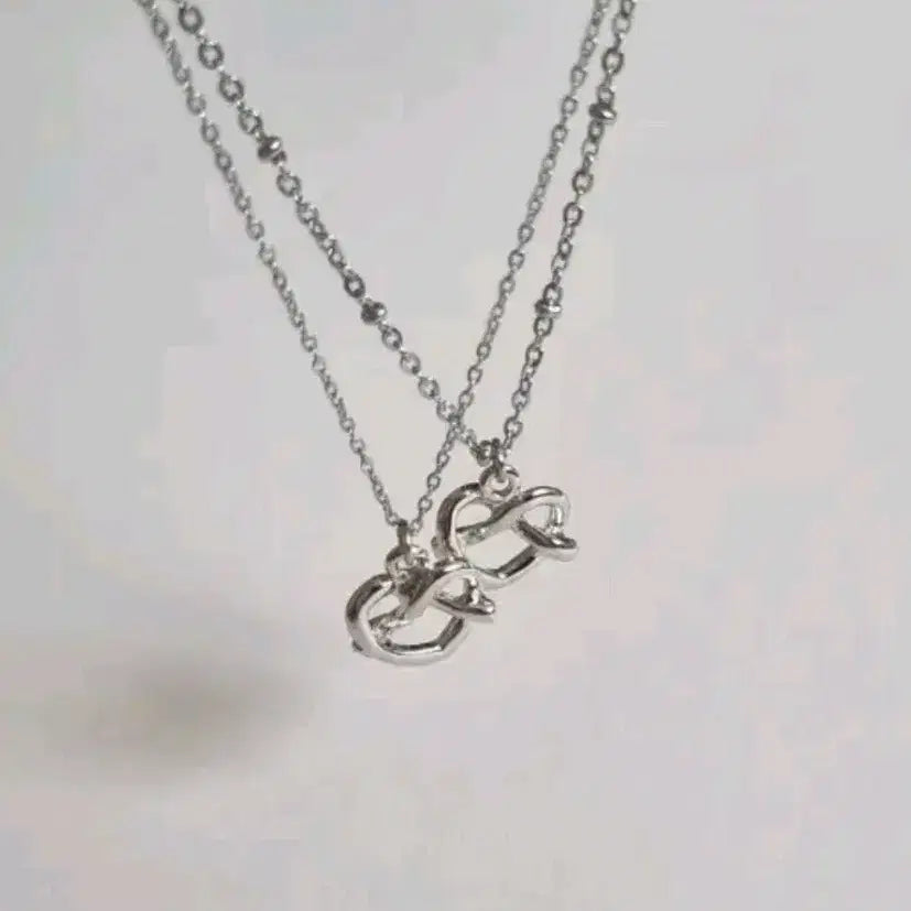 [BUNJANG] Surgical Steel Pretzel Layered Necklace / 써지컬 스틸 하트 프레첼 레이어드 목걸이
