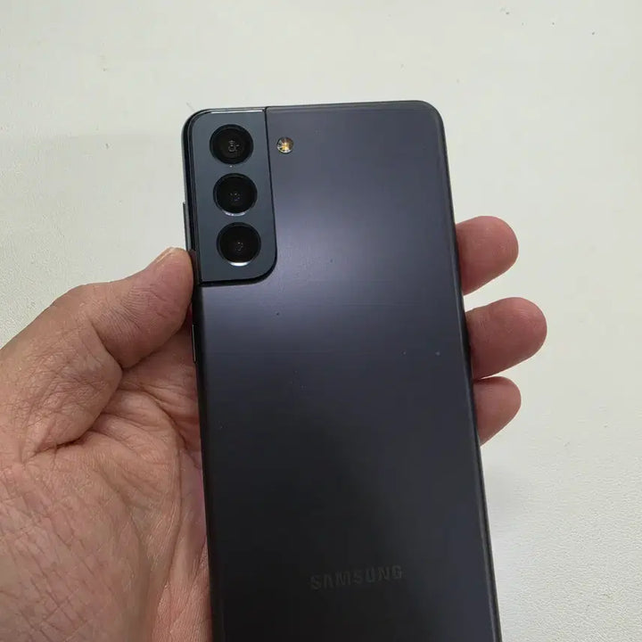 [BUNJANG] Samsung Galaxy S21 Black 256GB Used Phone / 갤럭시 S21블랙 A급 무잔상 정상공기기 중고폰