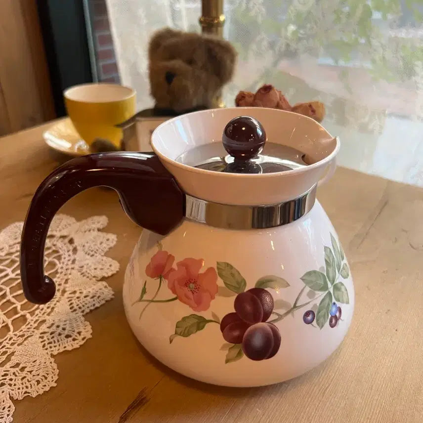 [BUNJANG] Vintage Japanese Floral Enamel Kettle / 일본 빈티지 꽃무늬 법랑 주전자