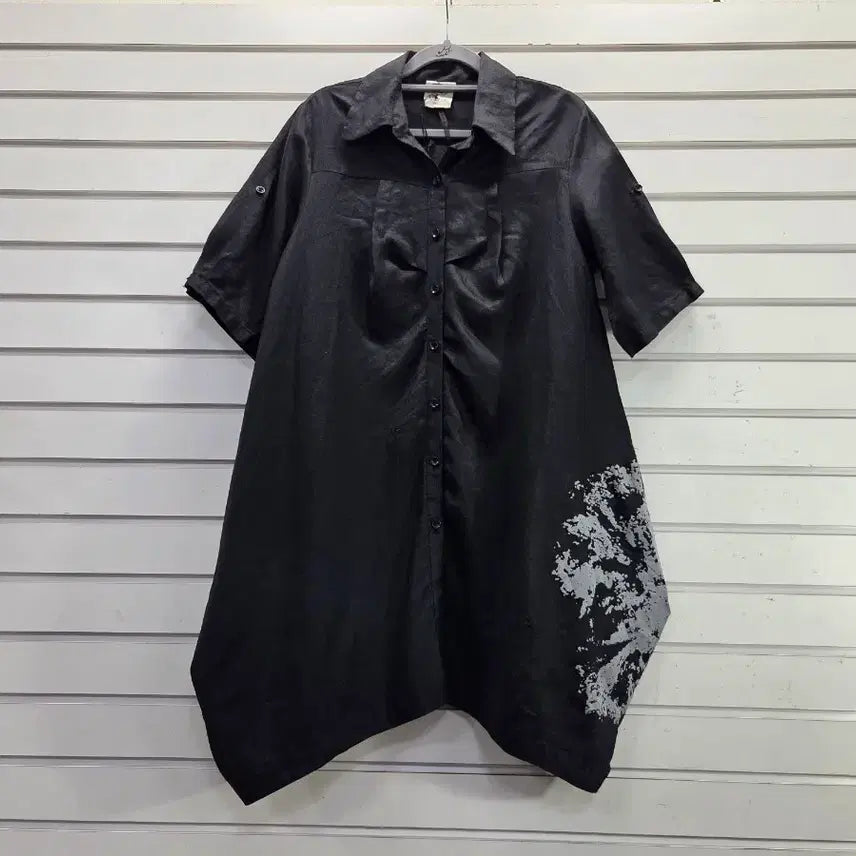 [SOLD OUT] 블랙  화이트 프린트장식  마 박시 롱남방/보물찾기천사