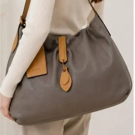 [BUNJANG] Rookism Natural Leather Shoulder Bag / 루키즘( rookism)  천연 가죽 숄더백