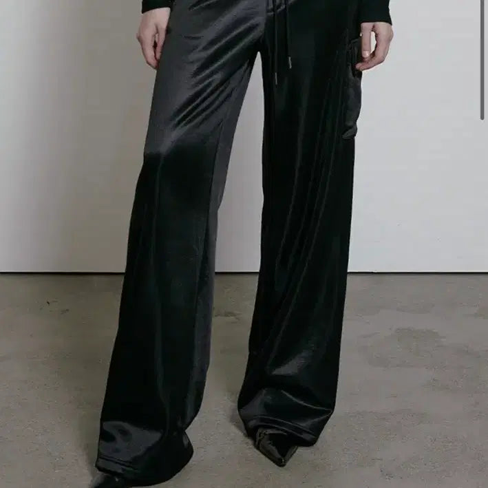 [BUNJANG] Bohemian Seoul Logo Band Wide Pants Glossy Black / LOGO BAND WIDE PANTS, GLOSSY 보헴서
