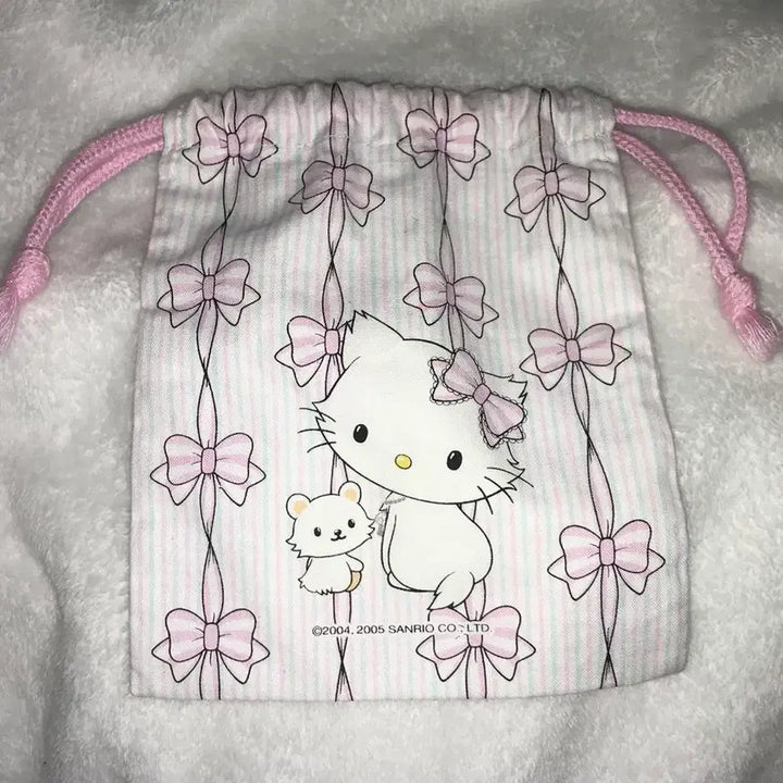 [BUNJANG] Sanrio Charmmy Kitty Ribbon Pouch / 챠미키티 리본 고전 챠미 산리오 파우치 조리개