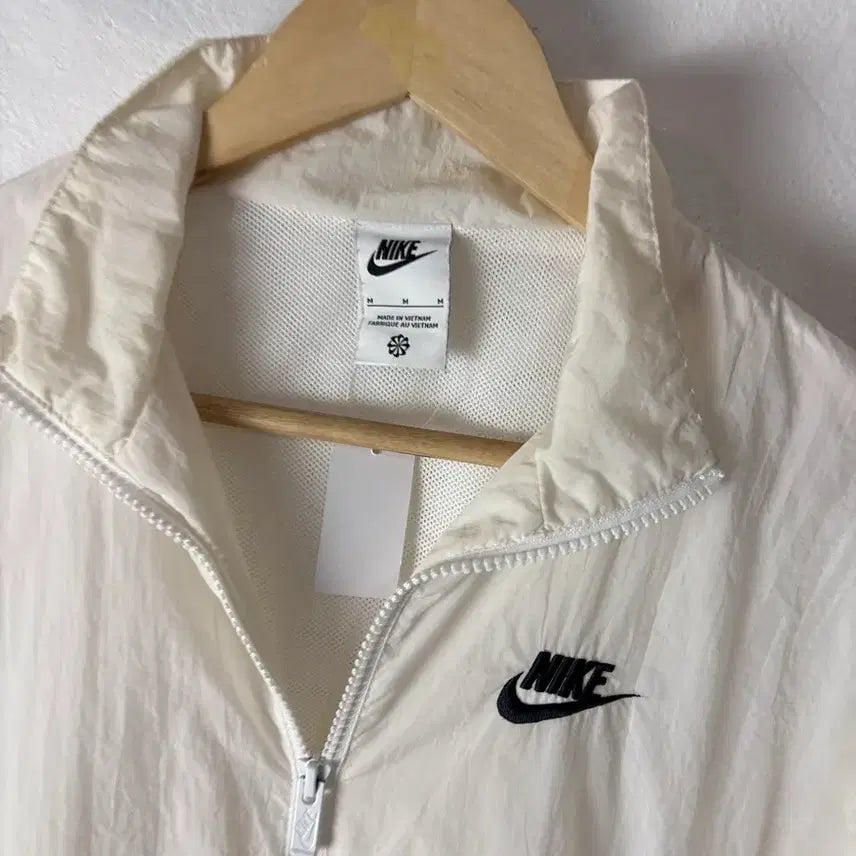 [BUNJANG] Nike White Swoosh Windbreaker Jacket / 나이키 화이트 스우시 바람막이