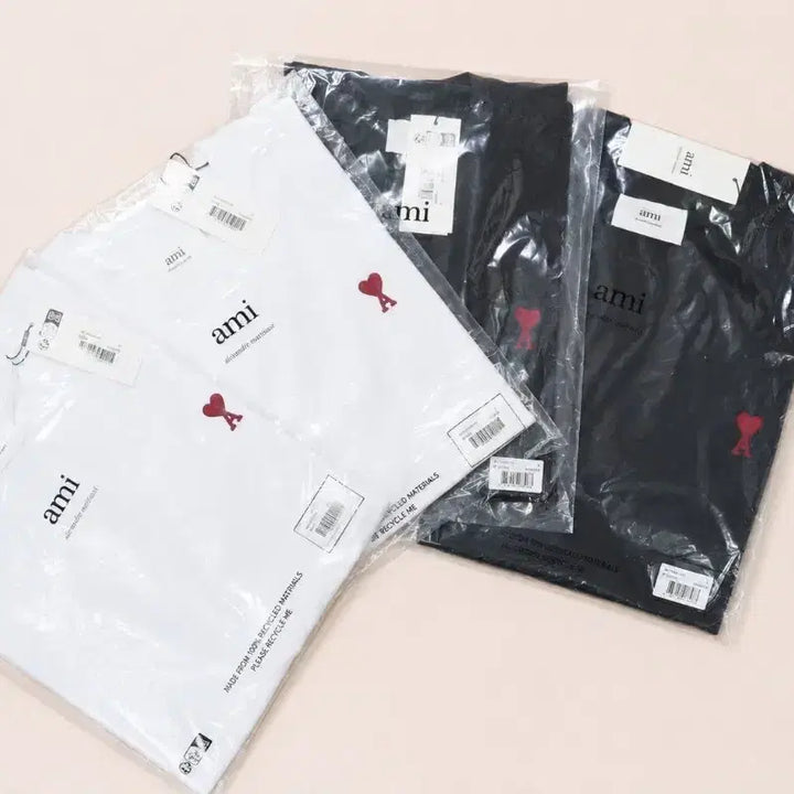 [BUNJANG] Ami Unisex Short Sleeve T-Shirt / 남녀공용 아미 반팔티