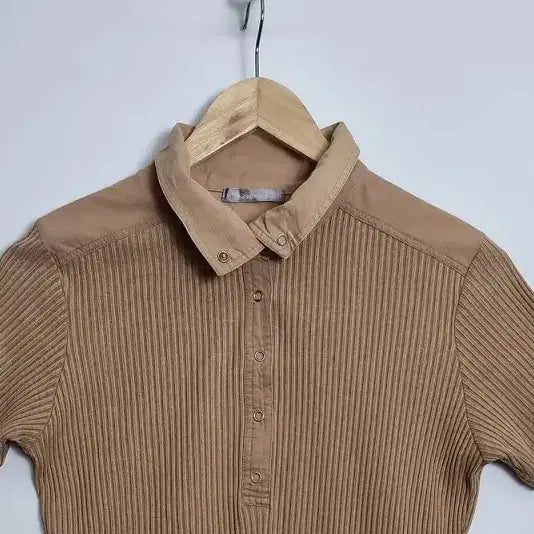 [BUNJANG] ASSOCIER Brown Ribbed Short Sleeve Polo Shirt [L] / ASSOCIER 브라운 골지 반팔 카라티 [L] 카멜 슬림핏 여성