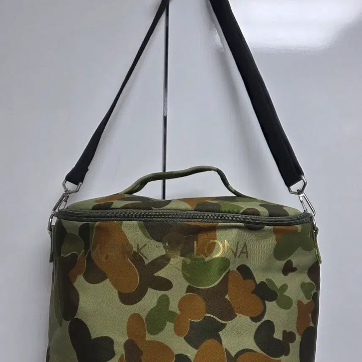 [BUNJANG] Mark &amp;ロナ Camo Pattern Lunch Bag / 마크앤로나 카모 패턴 런치백