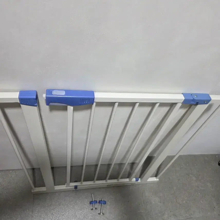 [BUNJANG] Baby Safety Gate with Extension Fences (Set) / 개당가격 깨끗한 안전문 가드 아기안전문 연장펜스 포함 일괄판매 안전문 아