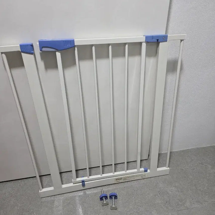 [BUNJANG] Baby Safety Gate with Extension Fences (Set) / 개당가격 깨끗한 안전문 가드 아기안전문 연장펜스 포함 일괄판매 안전문 아