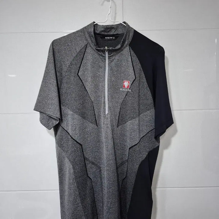 [BUNJANG] Black Yak Functional Short Sleeve T-Shirt / 블랙야크 기능성 반팔 티셔츠100