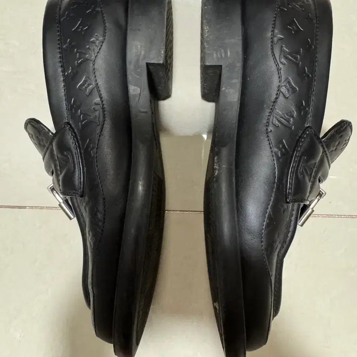 [SOLD OUT] 루이비통 로퍼 블랙 7사이즈(270추천)