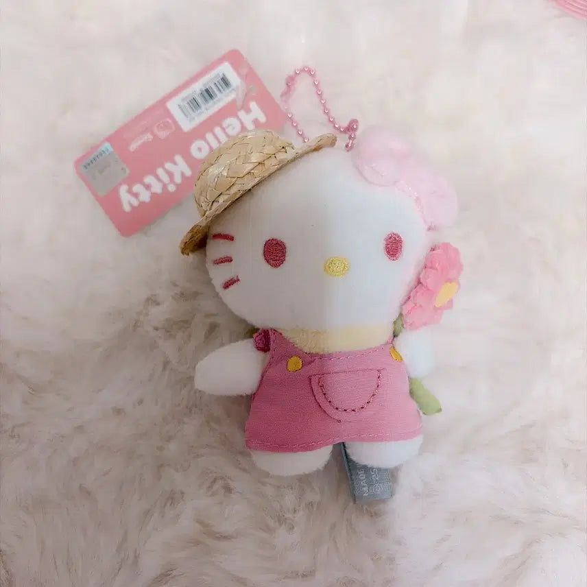 [BUNJANG] Hello Kitty Pink Overalls Dress Plush Charm / 헬로키티 멜빵 원피스 핑크 인형 키링