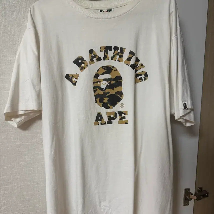[BUNJANG] BAPE Camo Short Sleeve T-Shirt White XL / 베이프 카모 반팔 티셔츠 화이트 XL