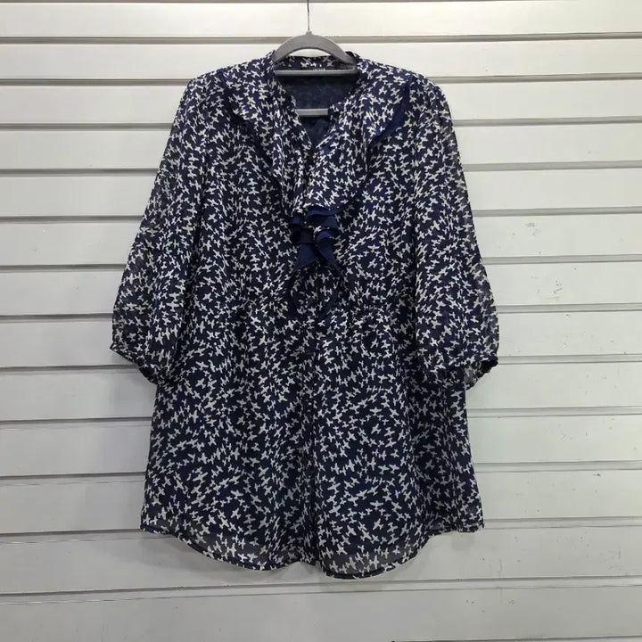 [BUNJANG] Ensom Patterned Chiffon 7-Sleeve Blouse / 엔썸 패턴무늬 쉬폰 칠부소매 블라우스/보물찾기천사