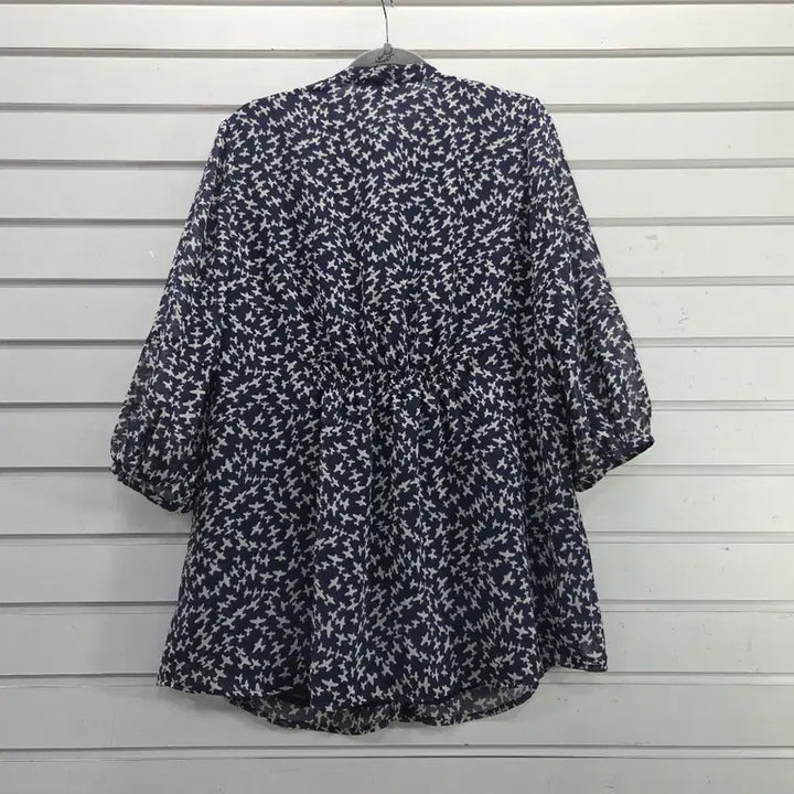 [BUNJANG] Ensom Patterned Chiffon 7-Sleeve Blouse / 엔썸 패턴무늬 쉬폰 칠부소매 블라우스/보물찾기천사