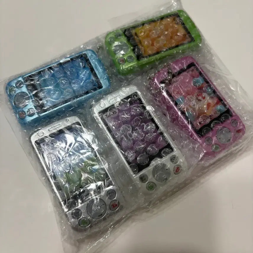 [BUNJANG] Retro Flip Phone Miniature Keychain Set (Recording/Playback Function) / 일본 가챠 녹음 재생 추억의 가라케 슬라이드폰 키링 핸드폰 전종 일괄판매