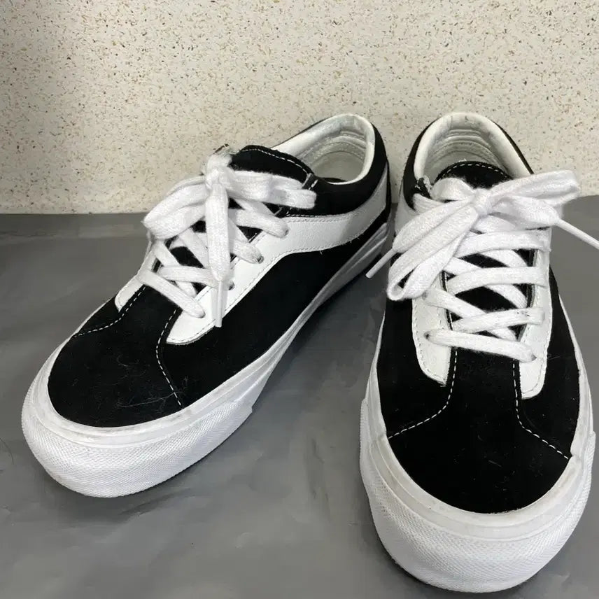 [BUNJANG] Vans Sneakers / (235)Vans 반스 스니커즈.운동화.단화