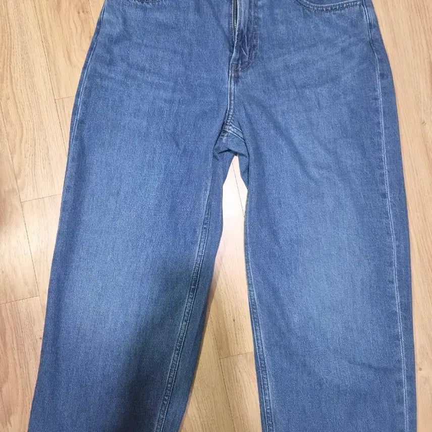 [BUNJANG] Uniqlo Wide Straight Jeans 66 Blue / 유니클로 와이드스트레이트진 66 blue 32 485633