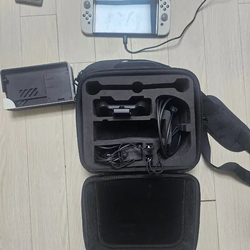 [BUNJANG] Nintendo Switch OLED White Console / 닌텐도 스위치 OLED화이트