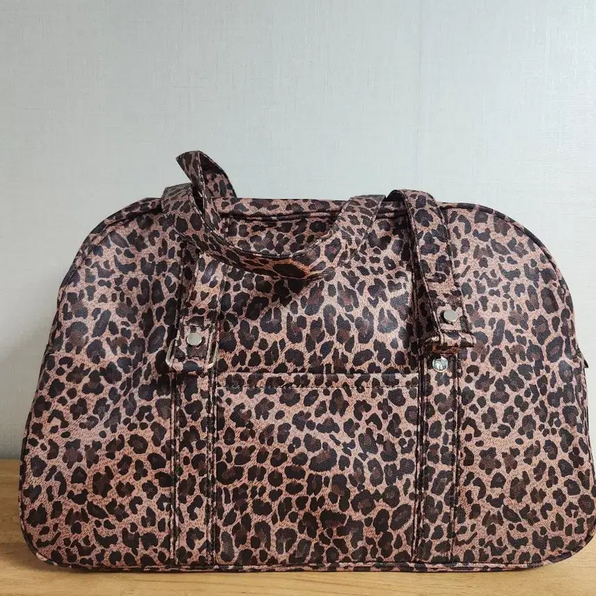 [BUNJANG] Hello Kitty Leopard Print Shoulder Bag / 헬로키티 호피가방