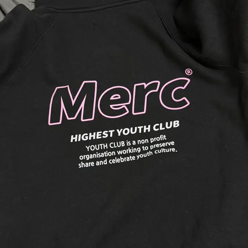 [BUNJANG] Accover Merc Black Hoodie S / 어커버 Merc 블랙 후드티 S