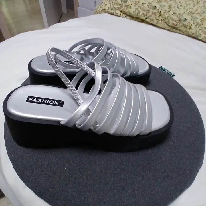 [BUNJANG] Fashion Platform Sandals Silver Size 240 / 패션 플랫폼 샌들 실버 240  새상품