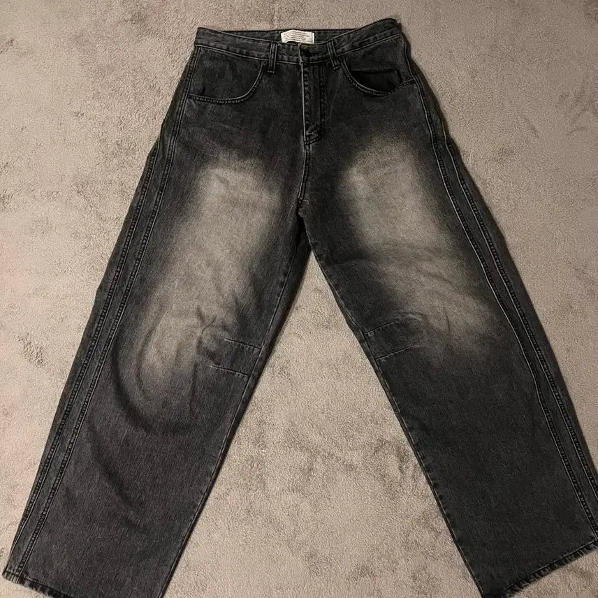 [BUNJANG] Dive In Wide Curved Denim Pants Washed Black / 다이브인 WIDE CURVED DENIM PANTS