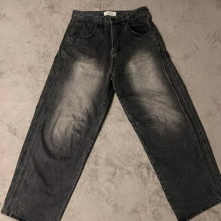 [BUNJANG] Dive In Wide Curved Denim Pants Washed Black / 다이브인 WIDE CURVED DENIM PANTS