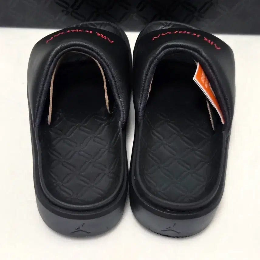 [SOLD OUT] (새상품/235)나이키 조던 소피아 여성 슬라이드 슬리퍼 신발