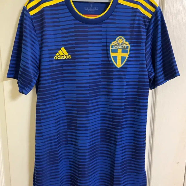 [BUNJANG] International National Football Team Jerseys (Various Countries &amp; Years) / 인도네시아, 에콰도르, 스웨덴, 스코틀랜드, 보스니아 국가대표 유니폼