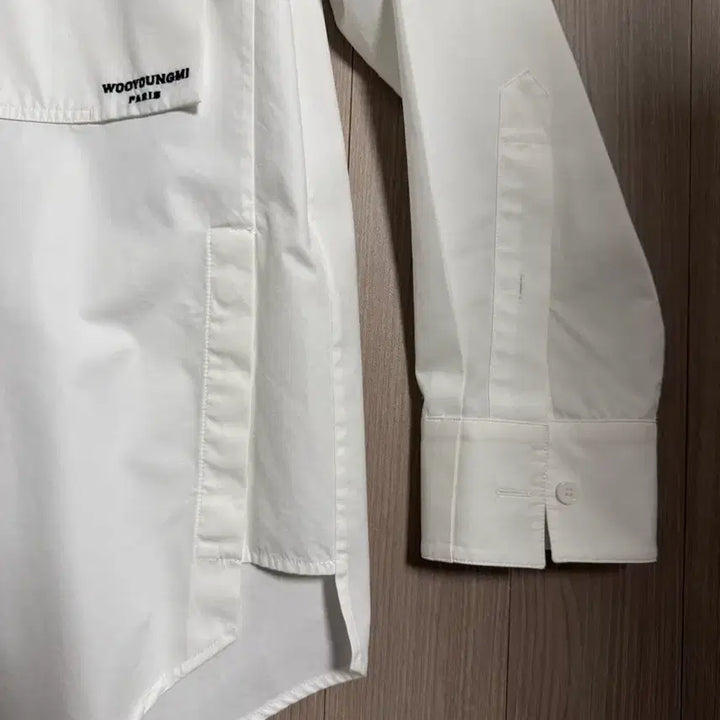 [BUNJANG] Wooyoungmi Back Logo Shirt White (Size 44) / [44] 우영미 백로고 셔츠 화이트 - 22SS