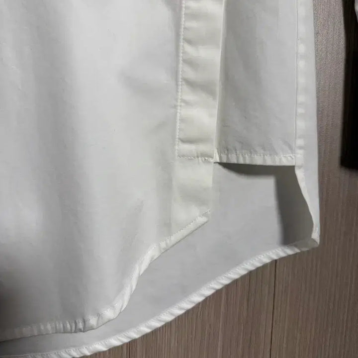 [BUNJANG] Wooyoungmi Back Logo Shirt White (Size 44) / [44] 우영미 백로고 셔츠 화이트 - 22SS