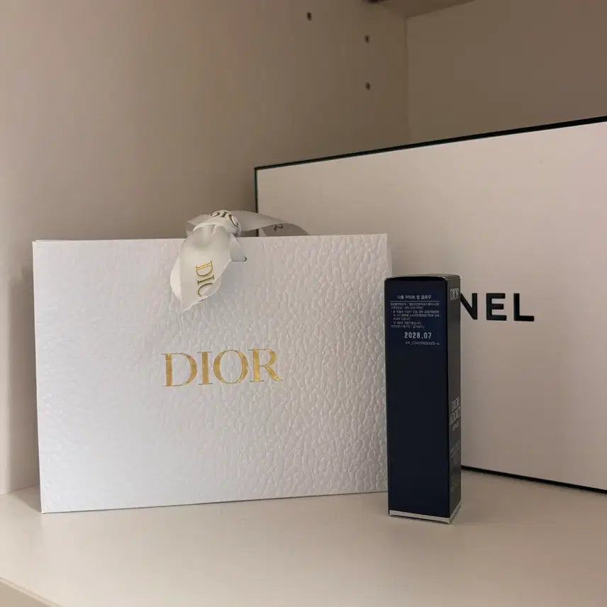 [BUNJANG] Dior Lip Glow Lip Balm 025 Seoul Scarlet / 디올 립글로우 립밤 025 서울스칼렛