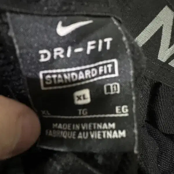 [BUNJANG] Nike Dri-FIT Mini Logo Banded Sweat Shorts / [XL] NIKE 나이키 드라이핏 미니로고 밴딩스웻쇼츠