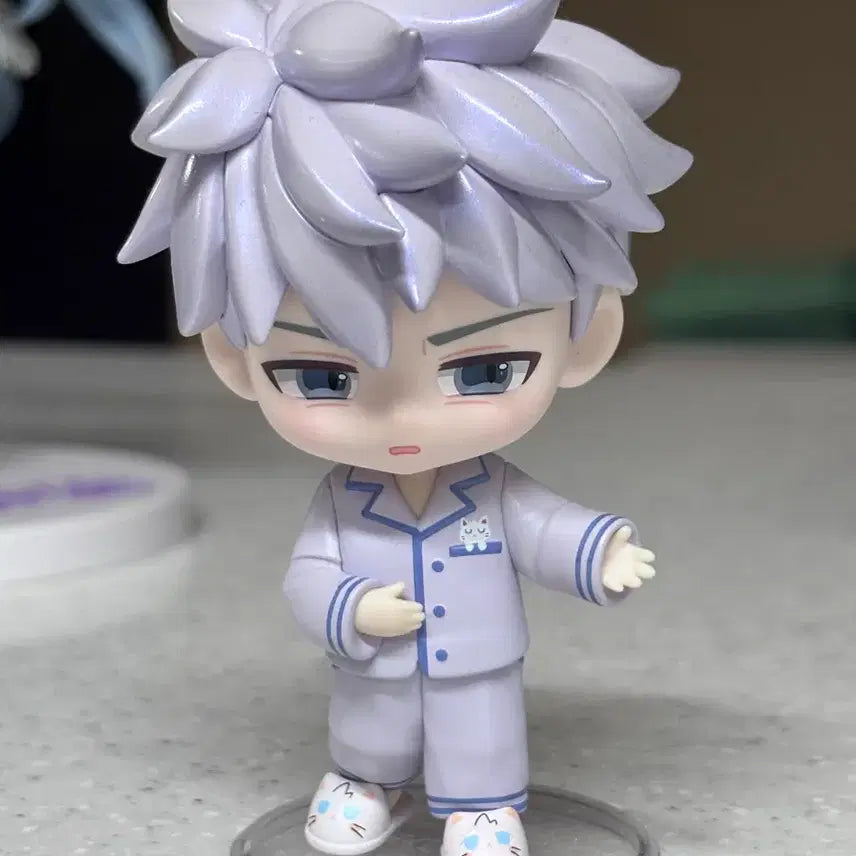 [BUNJANG] PopMart Scissor Seven Lu Guang Figure (Opened, Box Included) / 개봉 전시 박스 있음 ) 시광대리인 루광 팝마트 피규어