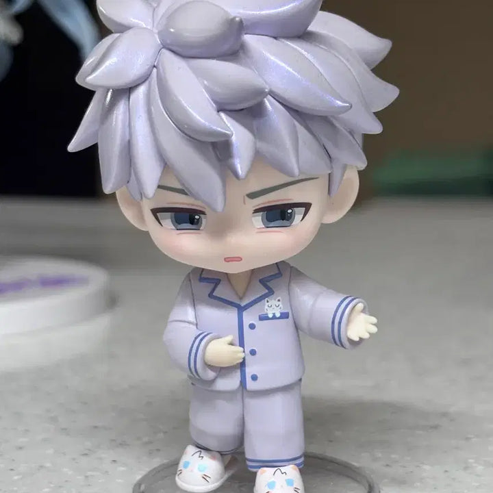[BUNJANG] PopMart Scissor Seven Lu Guang Figure (Opened, Box Included) / 개봉 전시 박스 있음 ) 시광대리인 루광 팝마트 피규어