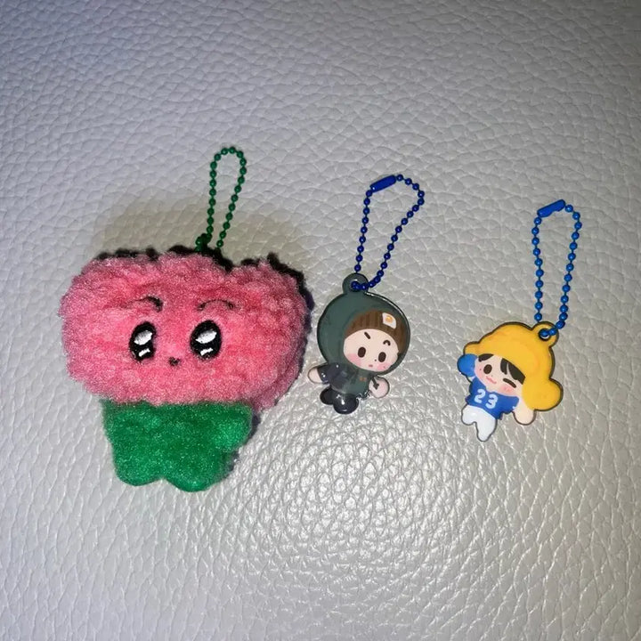 [BUNJANG] NCT Mark Jeno "Tulip Ggun" Doll Keychain Bundle Set / 엔시티 마크 제노 말랑 키링, 튤립군 인형 키링 일괄