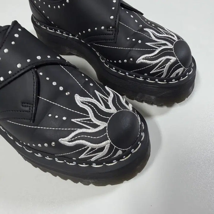 [BUNJANG] Dr. Martens Monk Quad Sole Shoes / 닥터마틴 몽크 쿼드 솔라