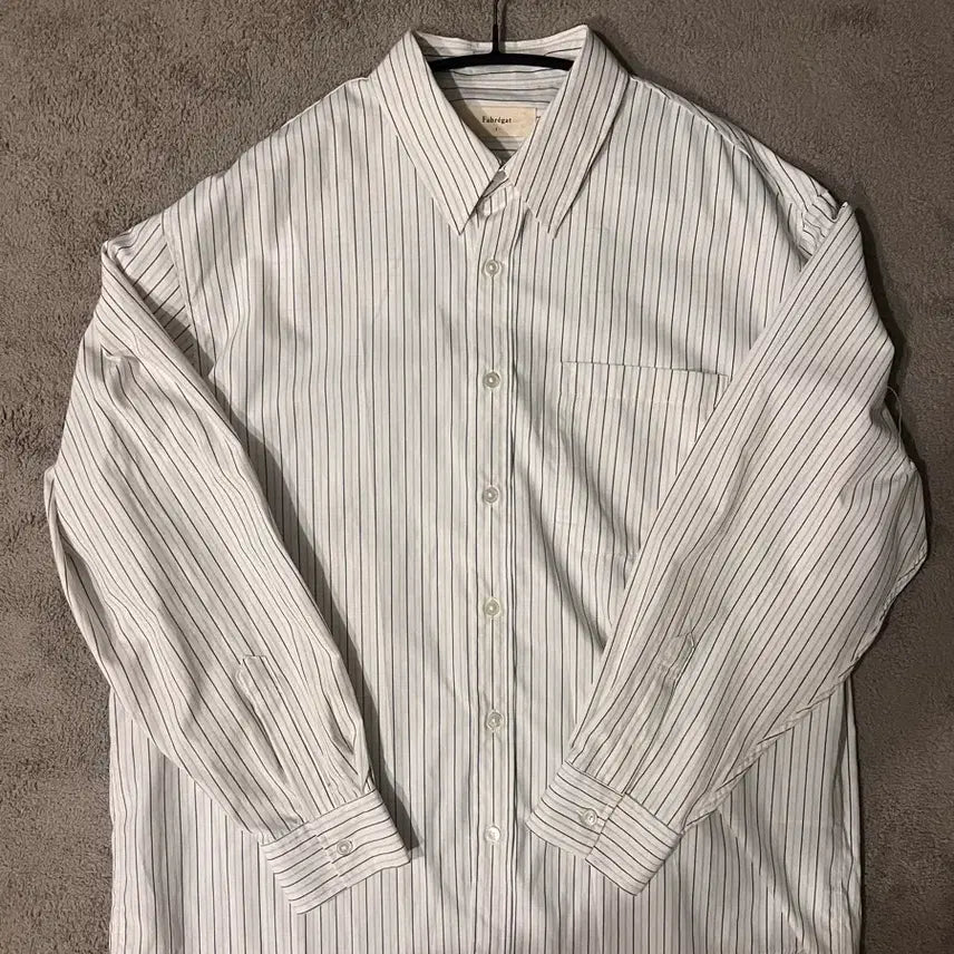 [BUNJANG] Fabrega Lauren Stripe Shirt (White) / 파브레가 로렌 스트라이프 셔츠 (화이트)