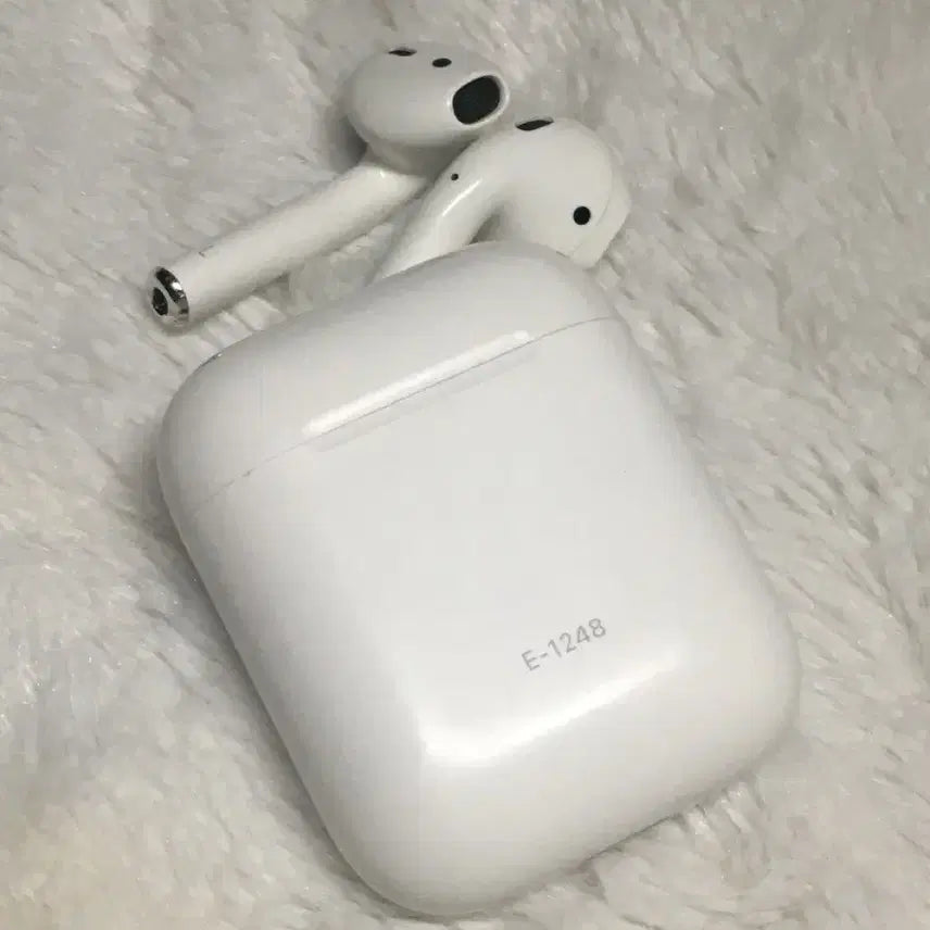 [BUNJANG] Apple AirPods 2nd Gen A-Grade / 애플 정품 에어팟 2세대 A급
