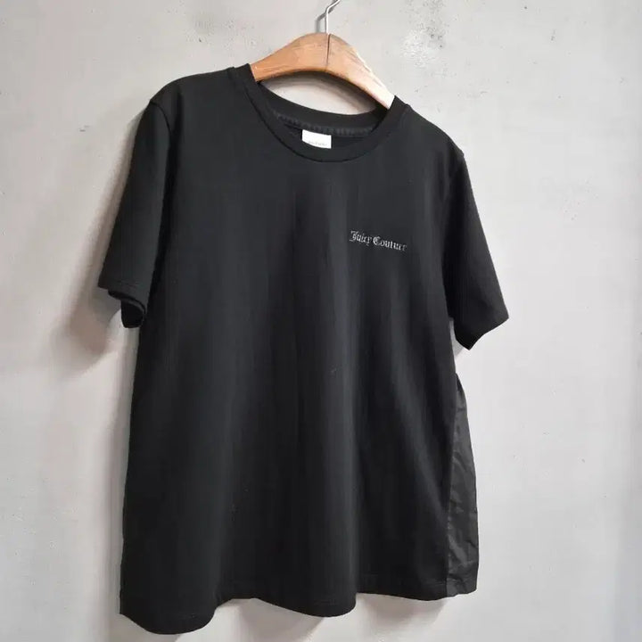 [BUNJANG] Jucy Woody Frill Short Sleeve T-Shirt Black / 쥬시꾸뛰 프릴 반팔티 블랙 free