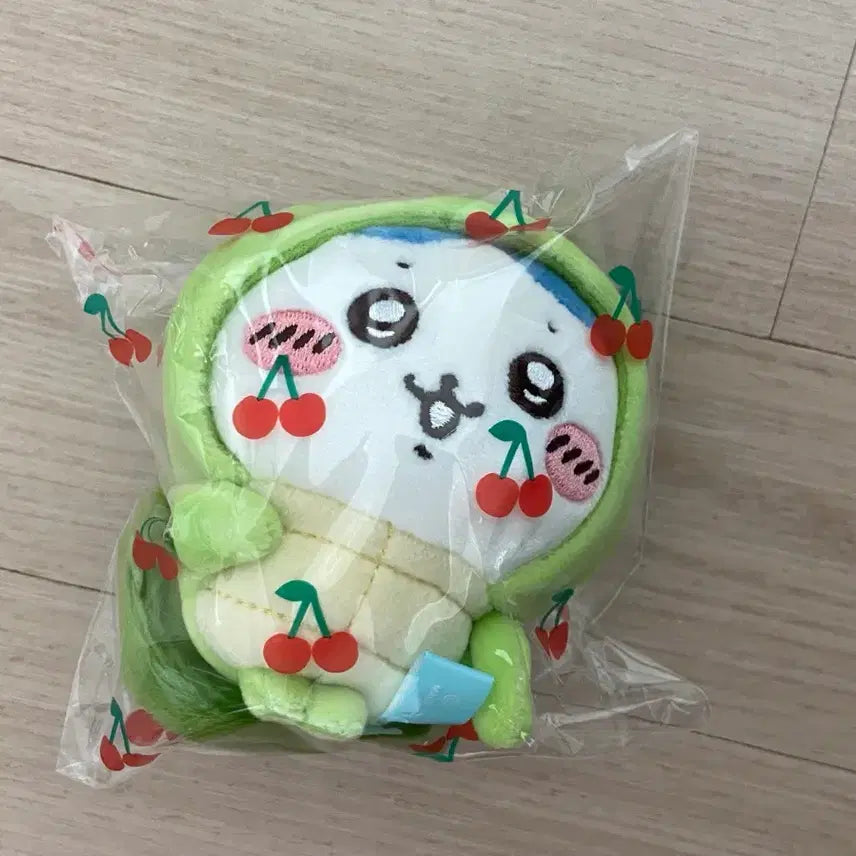 [BUNJANG] Chiikawa Hachiware Aquarium Turtle Mascot Keychain / 치이카와 하치와레 수족관 거북이 마스코트 키링 (택O/보관품)