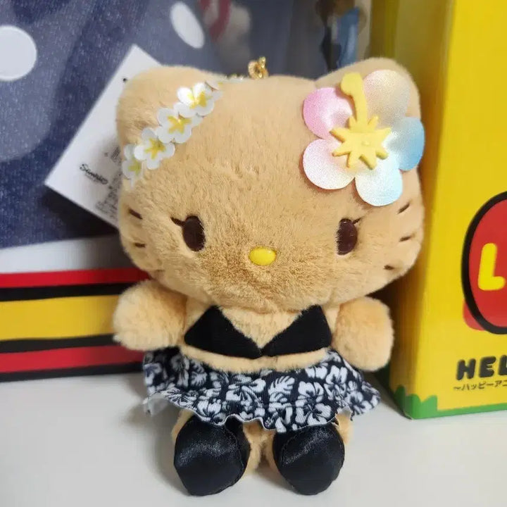 [BUNJANG] Sanrio Tanning Kitty Tokonatsu Mascot / 태닝키티 토코나츠 마스코트