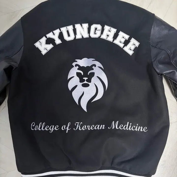 [BUNJANG] Kyung Hee University College of Korean Medicine Graduation Jacket / 경희대 한의대 학잠 과잠 판매