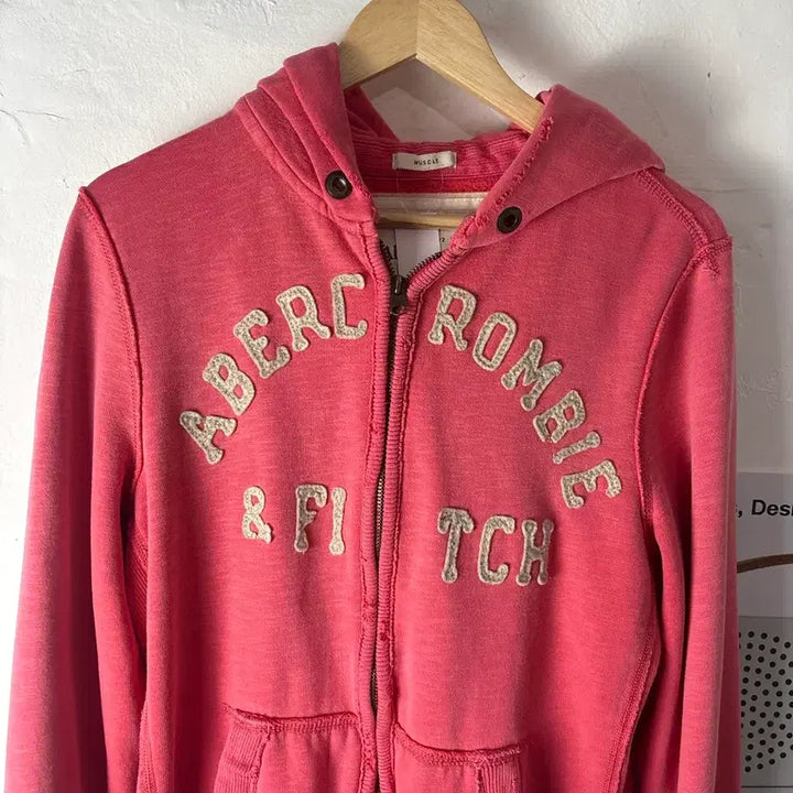 [BUNJANG] Abercrombie &amp; Fitch Zip-Up Hoodie / 아베크롬비 후드집업