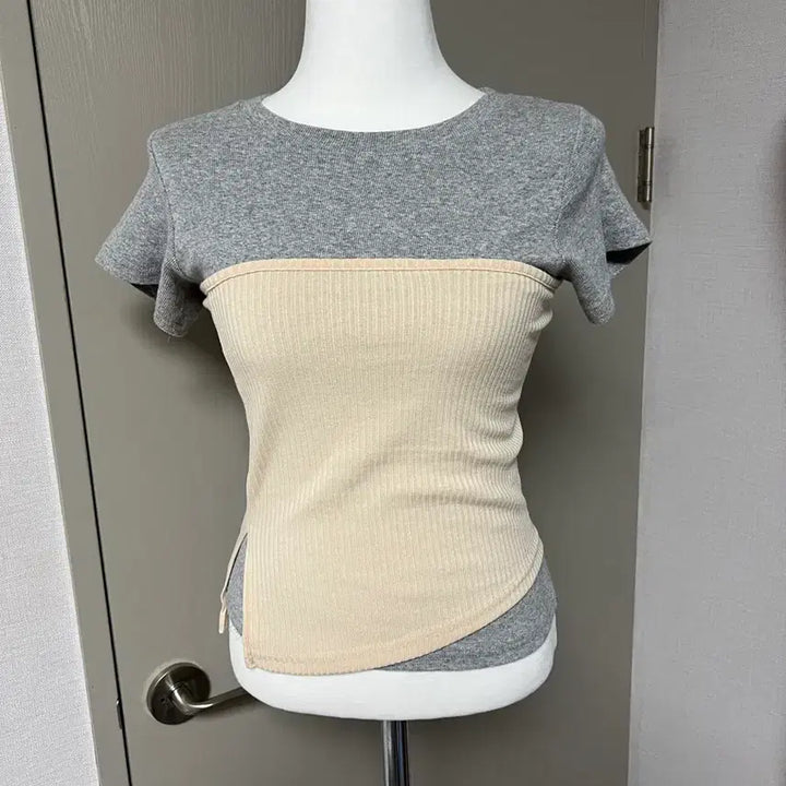 [BUNJANG] Two-Tone Color Block Short-Sleeve T-Shirt / 투톤 배색 탑 레이어드 2way 그레이 반팔 티셔츠