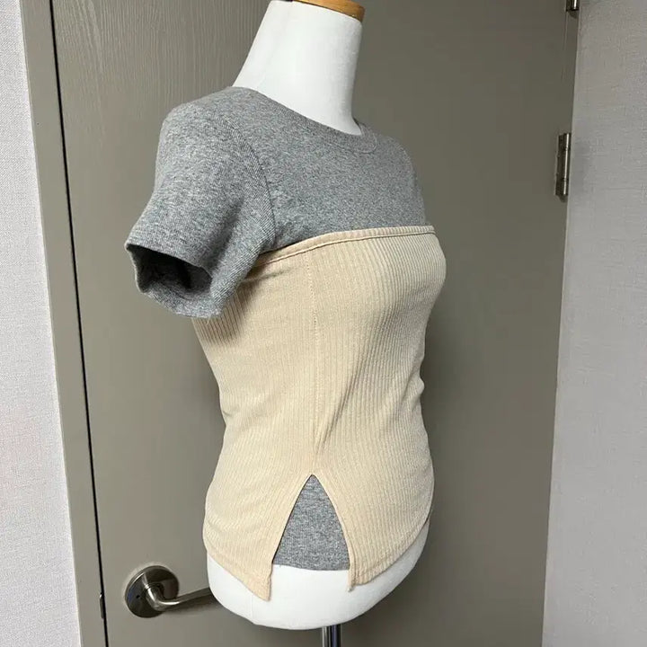 [BUNJANG] Two-Tone Color Block Short-Sleeve T-Shirt / 투톤 배색 탑 레이어드 2way 그레이 반팔 티셔츠