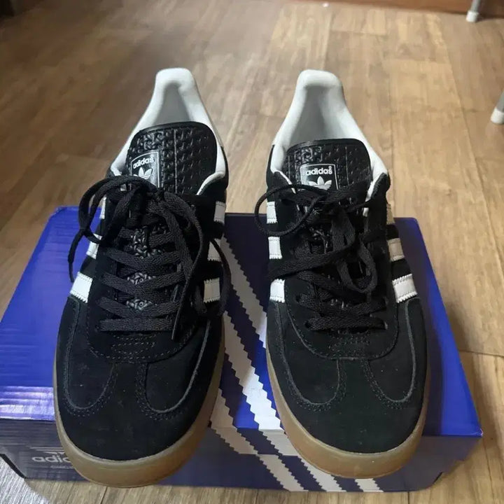 [BUNJANG] Adidas Gazelle Black White Sneakers / 아디다스 가젤 블랙 화이트 스니커즈