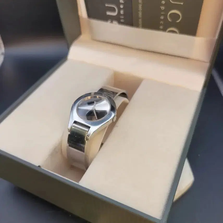[BUNJANG] Gucci 6700L Bangle Stainless Steel Women&