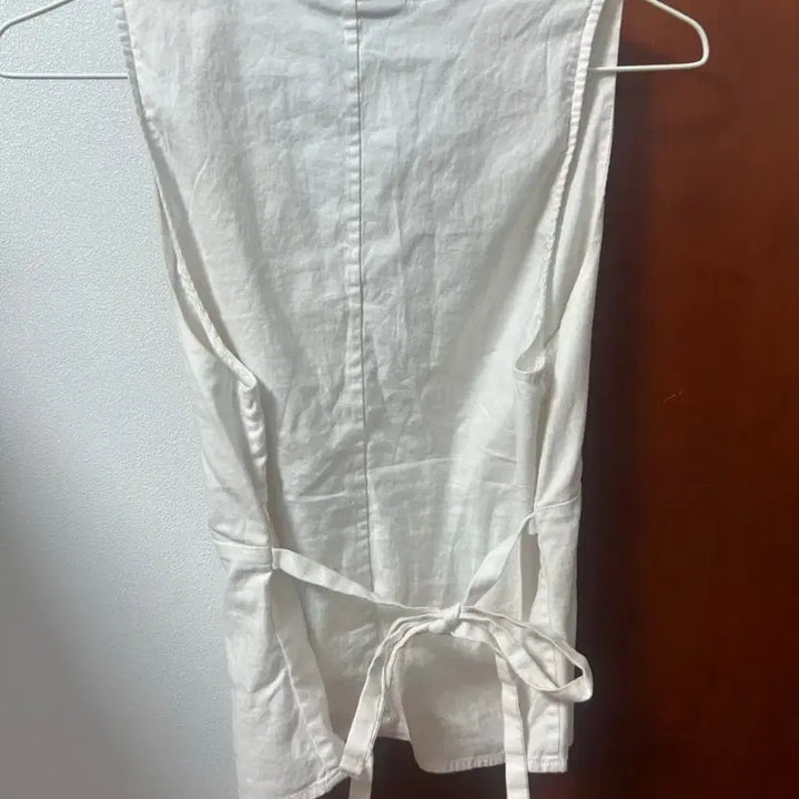 [BUNJANG] Reformation White Blouse / Reformation Top